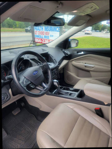 2019 Ford Escape Titanium