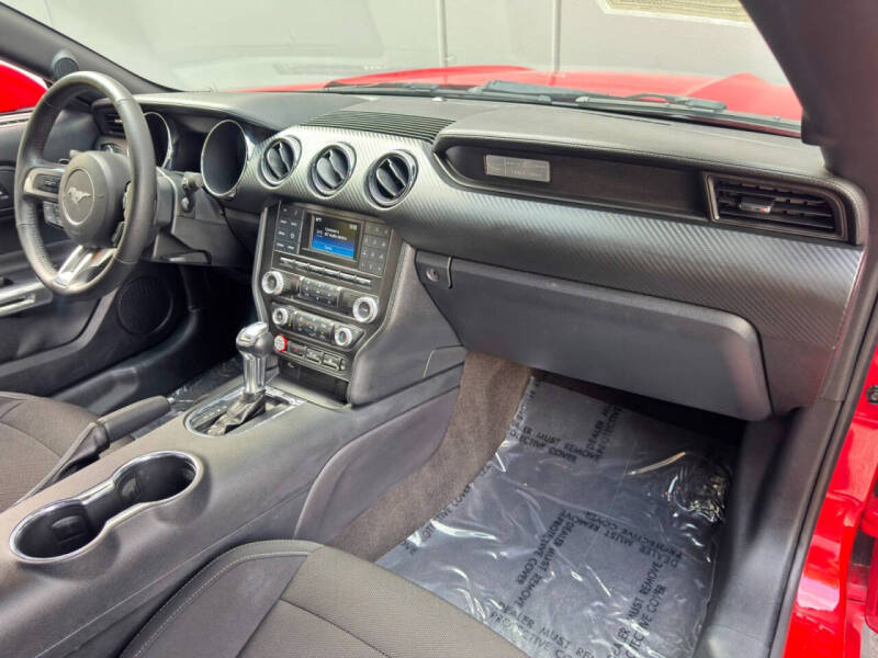 2015 Ford Mustang V6