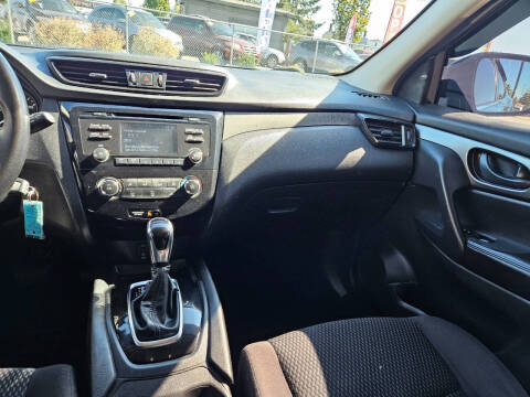 2018 Nissan Rogue Sport S