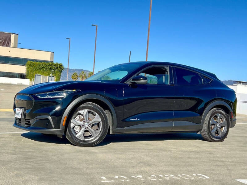 2022 Ford Mustang Mach-E Select