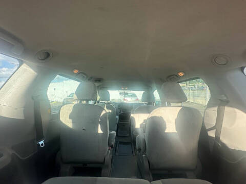 2013 Toyota Sienna L 7-Passenger