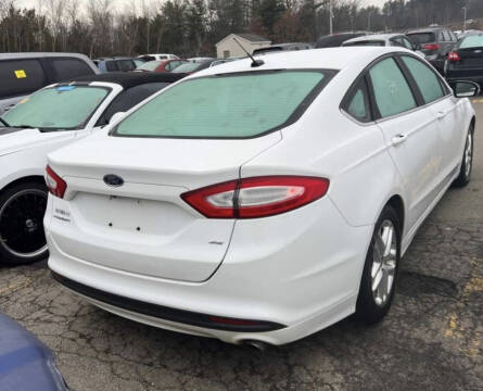 2015 Ford Fusion SE