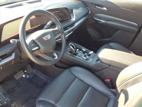 2025 Cadillac XT4 Premium Luxury