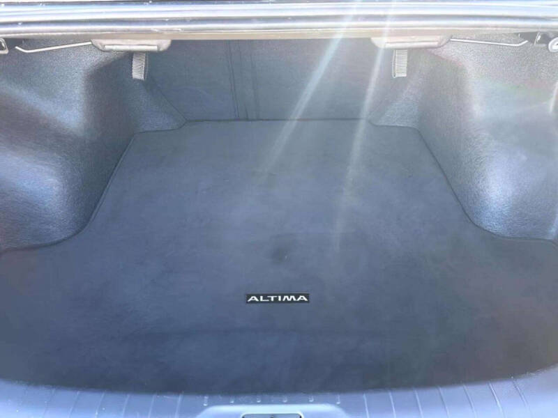 2025 Nissan Altima 2.5 SV