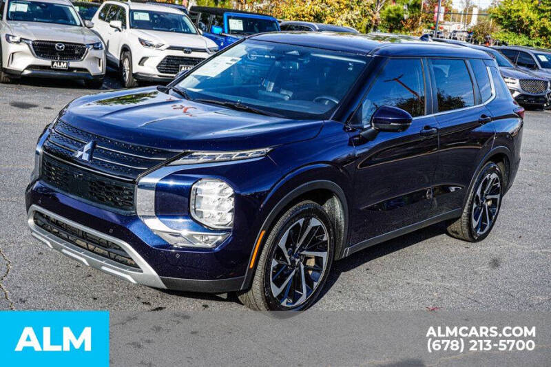2023 Mitsubishi Outlander SE