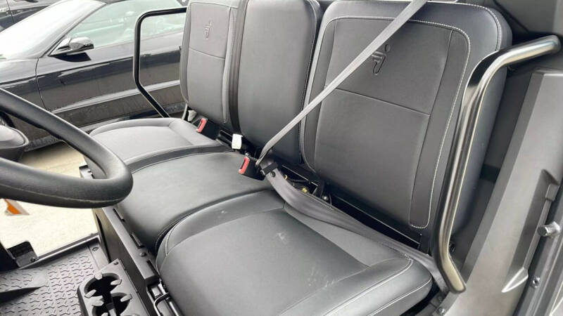 2024 Segway UT10S CREW