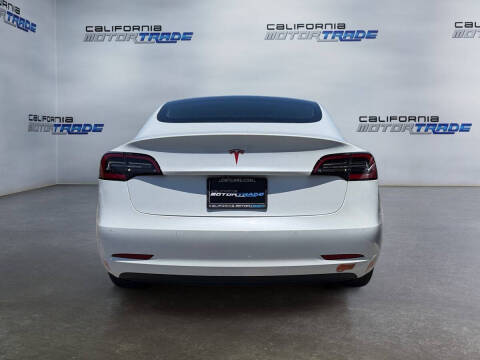 2020 Tesla Model 3 Standard Range Plus