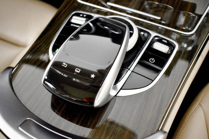 2016 Mercedes-Benz C-Class