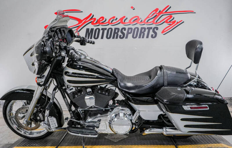 2014 Harley-Davidson Street Glide Special