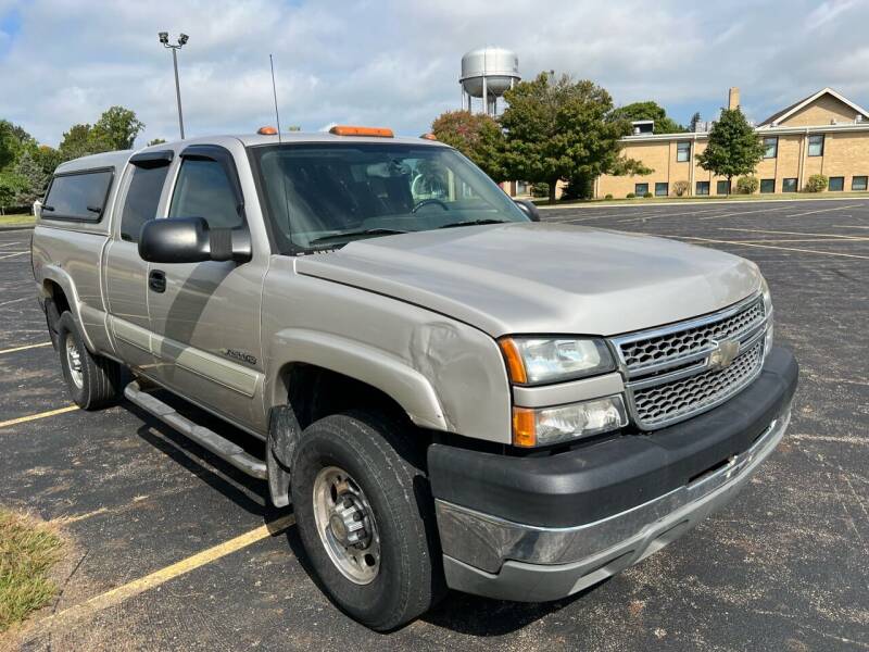 2005 Chevrolet Silverado 2500HD for sale at Tremont Car Connection in Tremont IL