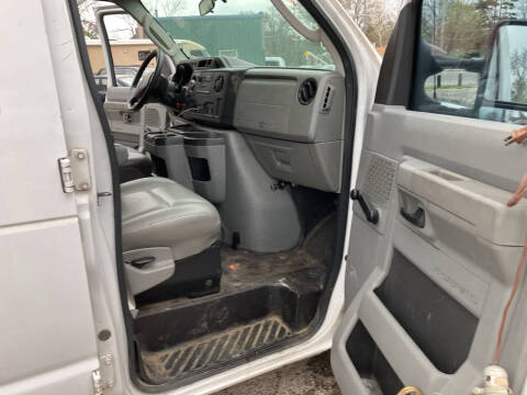 2009 Ford E-Series E-250