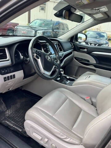 2018 Toyota Highlander SE