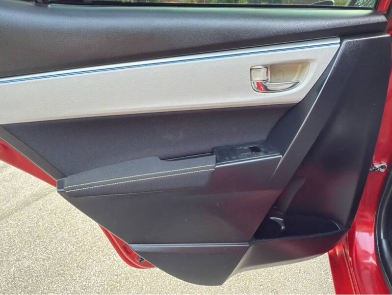 2015 Toyota Corolla LE Plus