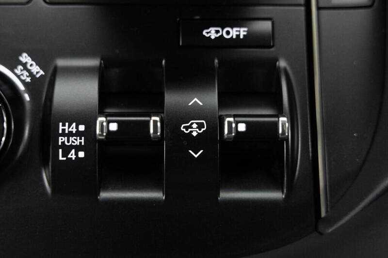 2021 Lexus LX 570 Three-Row