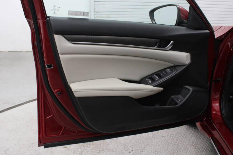 2021 Honda Accord Hybrid EX