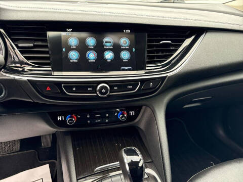 2018 Buick Regal Sportback Essence