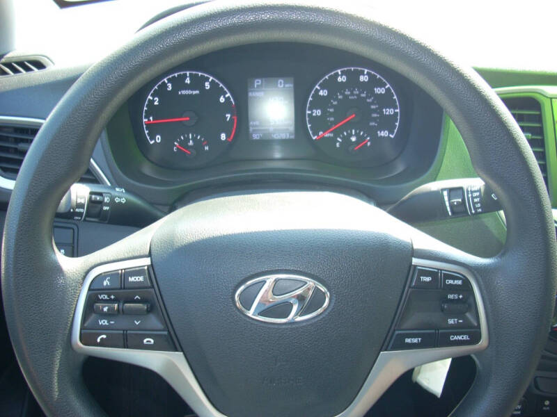 2022 Hyundai Accent SE