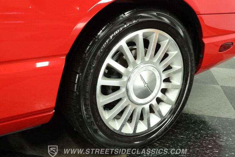2005 Ford Thunderbird Deluxe