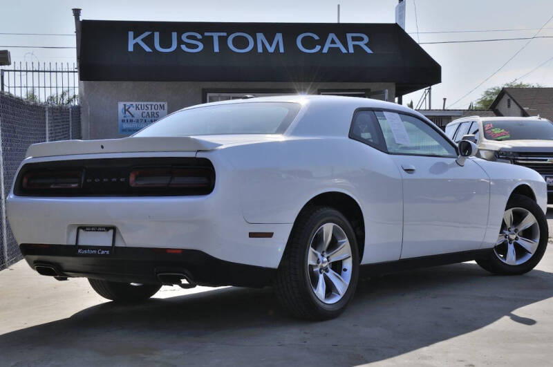 2021 Dodge Challenger SXT