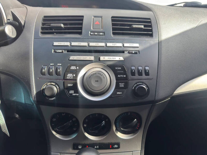 2011 Mazda MAZDA3 i Touring