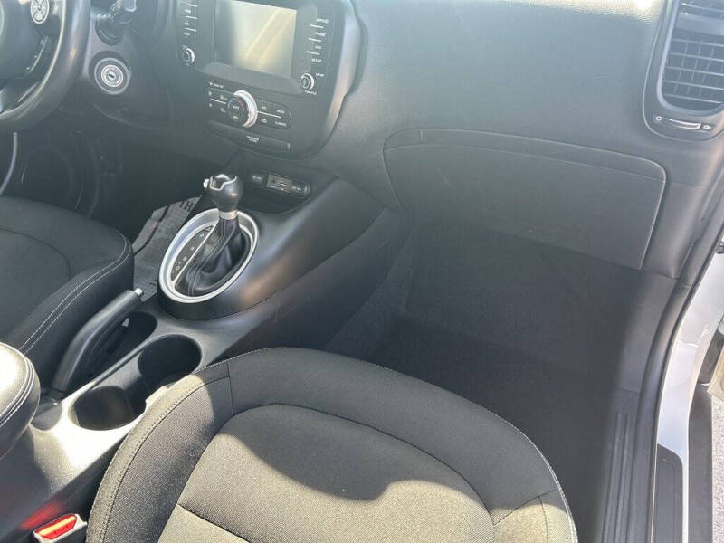 2019 Kia Soul +