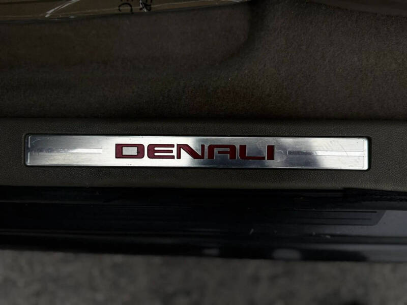 2013 GMC Acadia Denali