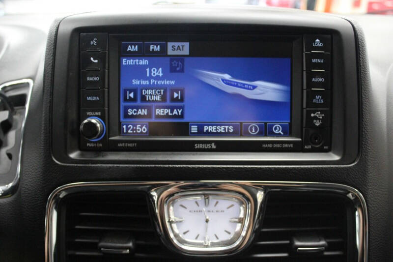 2012 Chrysler Town and Country Touring