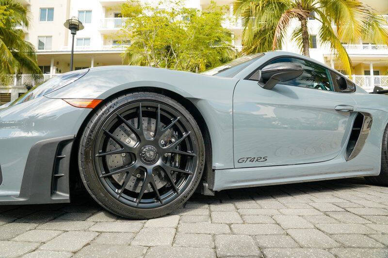 2024 Porsche 718 Cayman GT4 RS