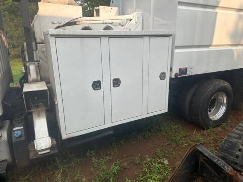 2012 Freightliner M2 106