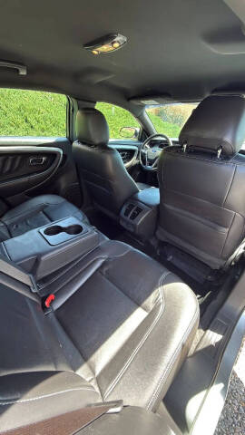 2018 Ford Taurus SEL