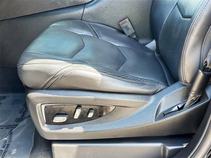 2018 Cadillac Escalade Standard
