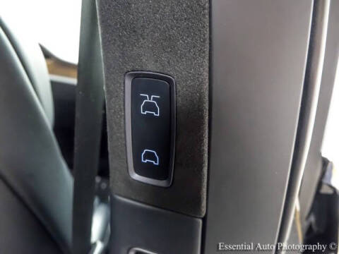 2019 Tesla Model X Standard Range