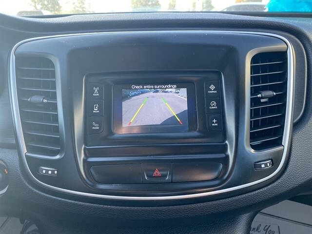 2016 Chrysler 200 Limited