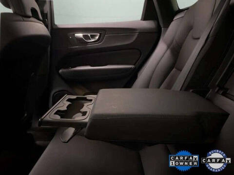 2025 Volvo XC60 B5 Plus Dark Theme