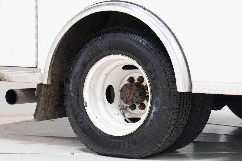 2010 Ford E-Series E-450 SD