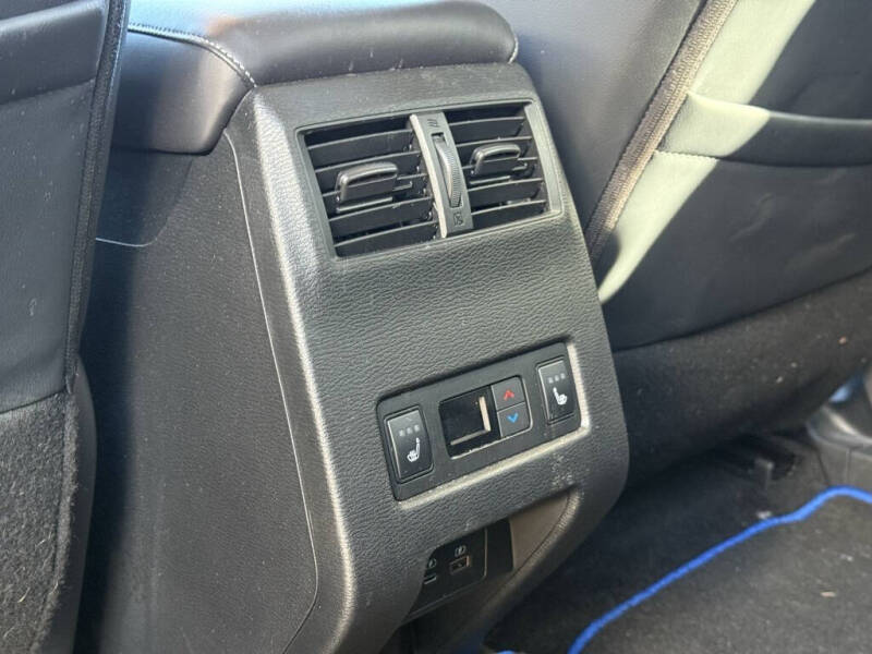 2025 Mitsubishi Outlander PHEV SEL