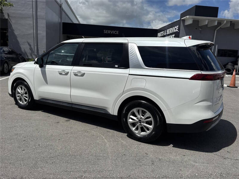 2024 Kia Carnival