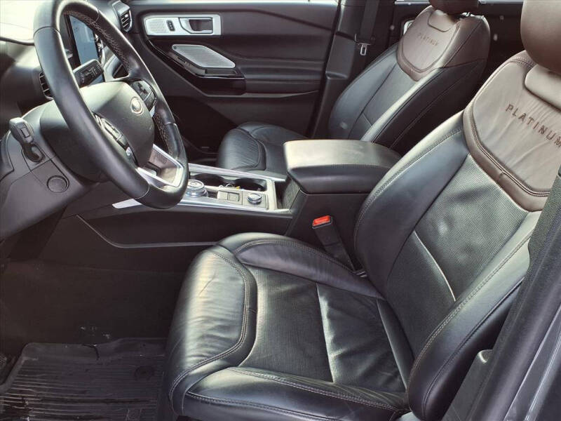 2023 Ford Explorer Hybrid Platinum