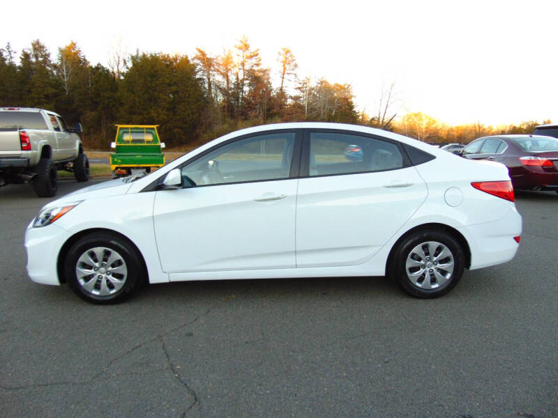 2017 Hyundai Accent SE