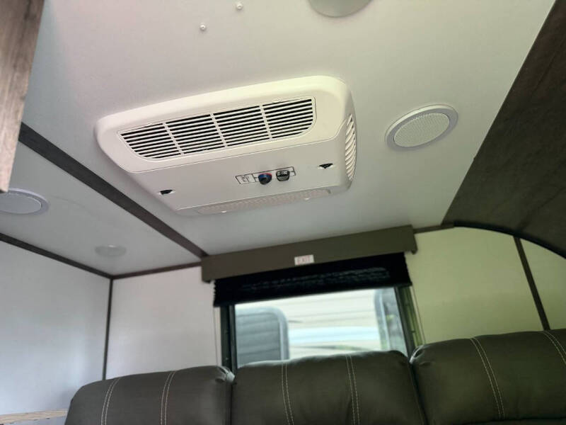 2022 Riverside RV retro 511