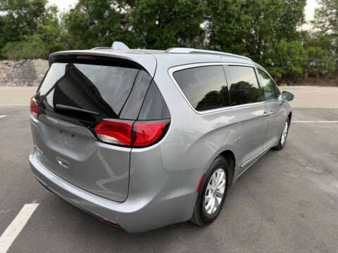 2018 Chrysler Pacifica Touring L Plus