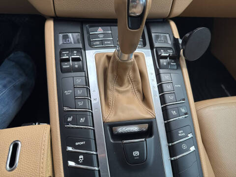 2015 Porsche Macan S