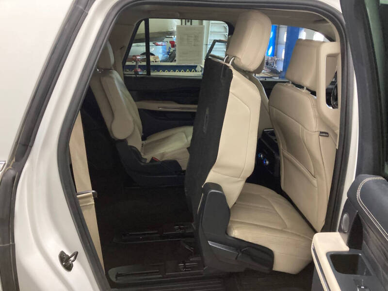 2023 Ford Expedition MAX Platinum