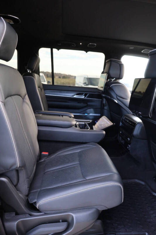 2022 Jeep Grand Wagoneer Obsidian