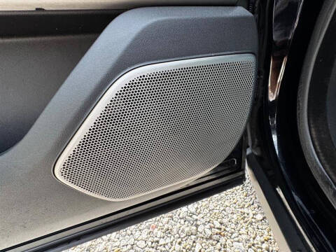 2018 Land Rover Range Rover Velar P250 R-Dynamic SE