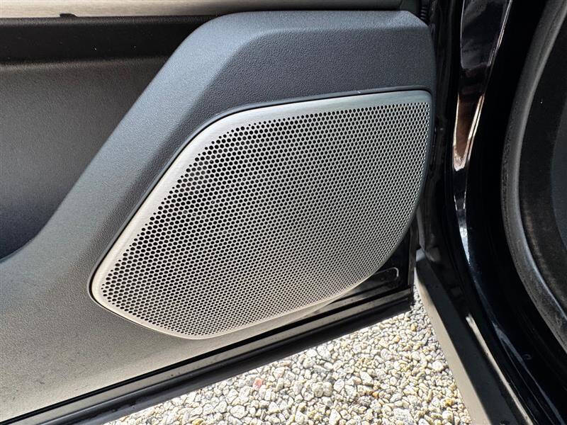 2018 Land Rover Range Rover Velar P250 R-Dynamic SE