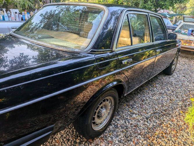 1982 Mercedes-Benz 300-Class