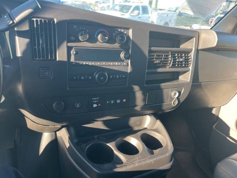 2024 GMC Savana 2500