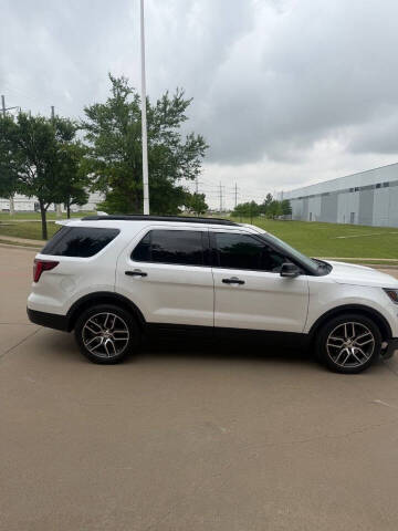 2016 Ford Explorer Sport