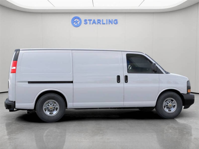 2025 Chevrolet Express 2500